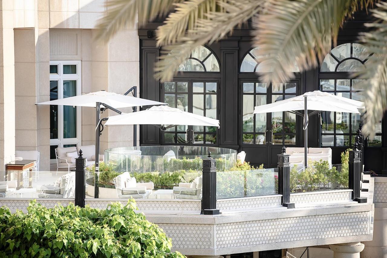 Four Seasons Hotel Doha Exterior photo The Palm Beach