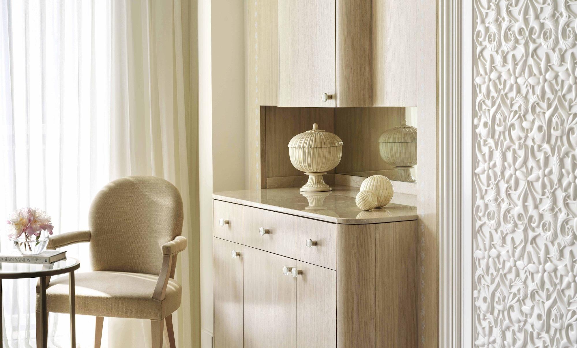 Four Seasons Hotel Doha Exterior photo A modern sideboard