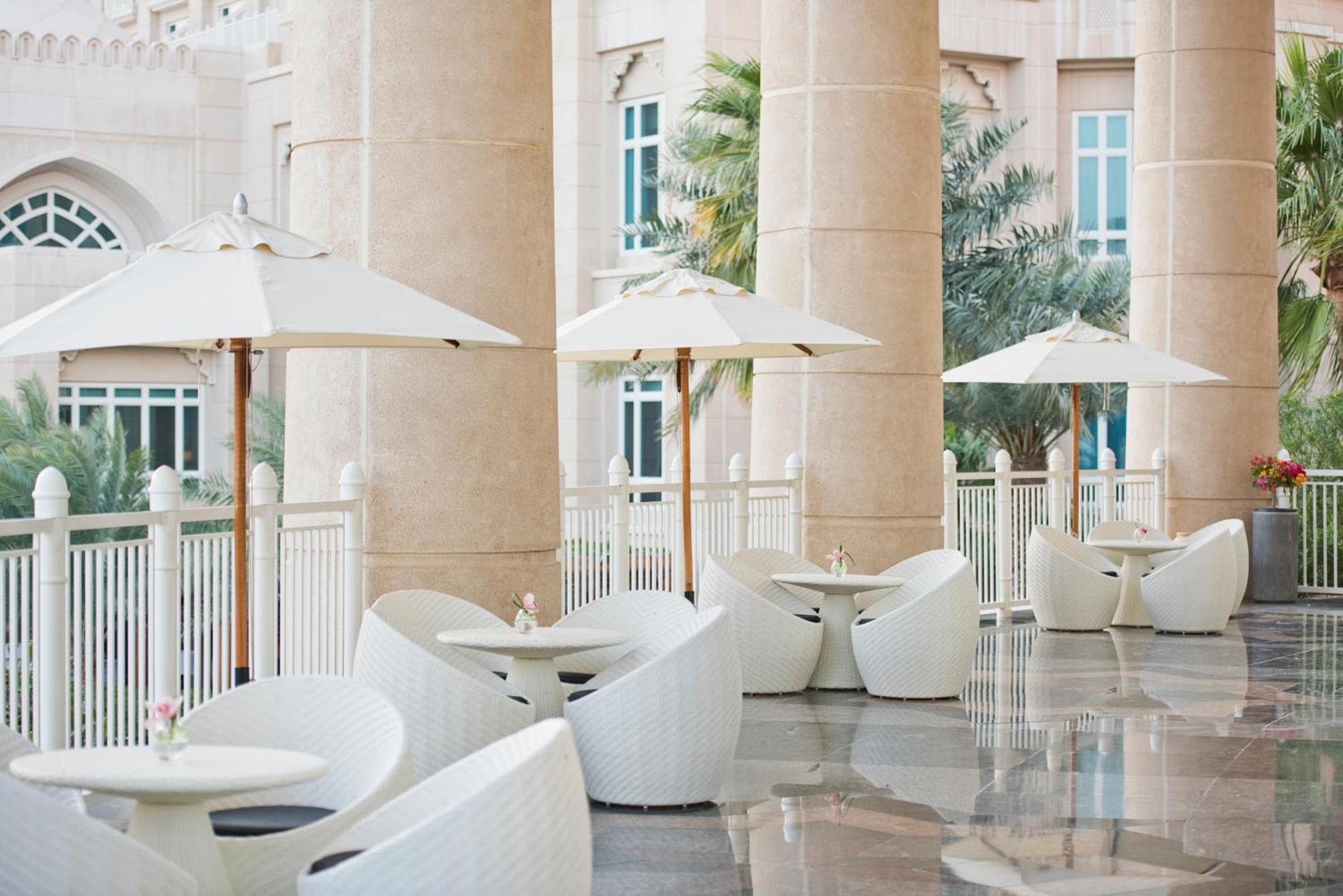 Four Seasons Hotel Doha Exterior photo The lobby