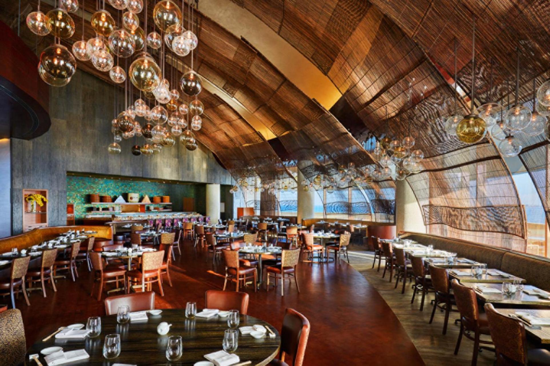 Four Seasons Hotel Doha Exterior photo Interior of the restaurant